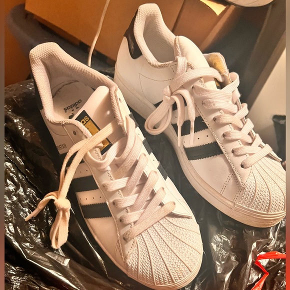 Adidas - Picture 7 of 9